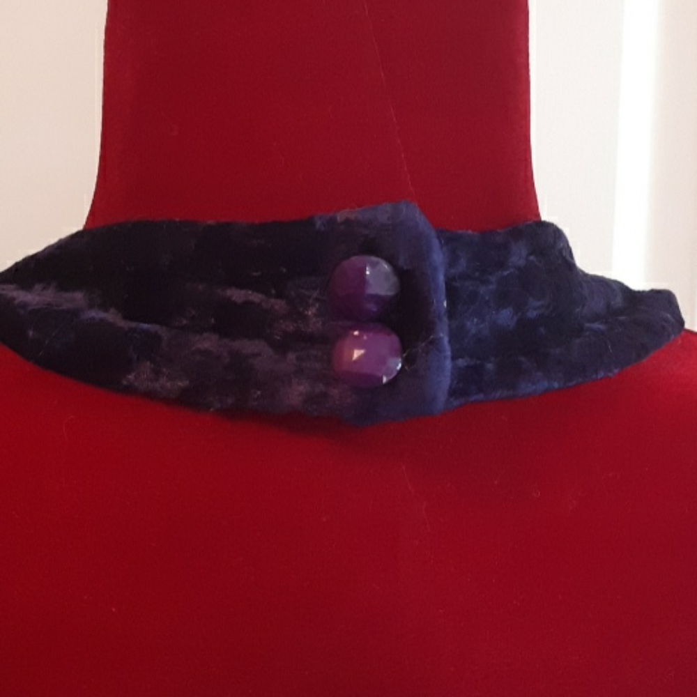 All That Jazz floor length velvet gown - Size M - Picture 10 of 10